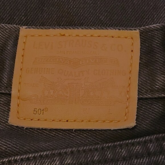 Black charcoal or black denim LEVI STRAUSS original  riveted men size W28 L30 - Picture 4 of 5